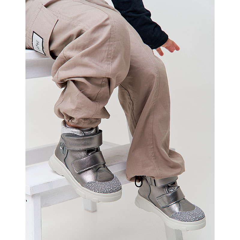 Ботинки малодетские, артикул 2083, цвет серебристый купить в интернет-магазине Shoeslel с доставкой по России