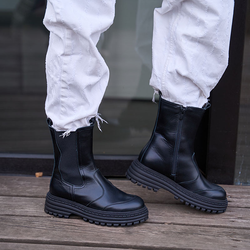 Сапожки, артикул 2241, цвет черный купить в интернет-магазине Shoeslel с доставкой по России