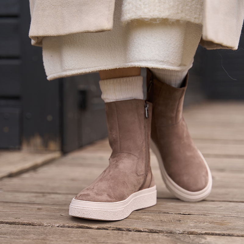 Сапоги, артикул 2472, цвет капучино купить в интернет-магазине Shoeslel с доставкой по России